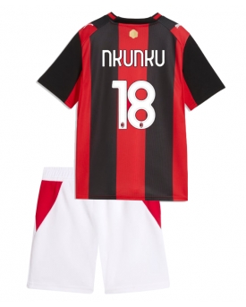 Billige Fotballdrakt AC Milan Christopher Nkunku #18 Replika Hjemmedraktsett Barn 2026-27 Kortermet (med bukser)